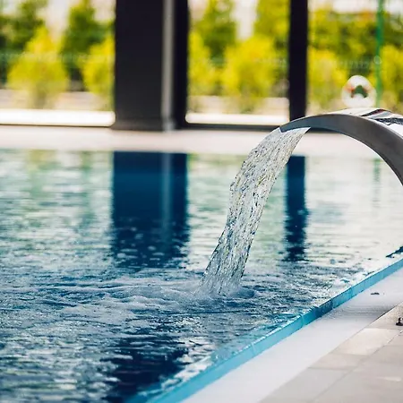 Lato Polanki Park Z Miejscem Parkingowym